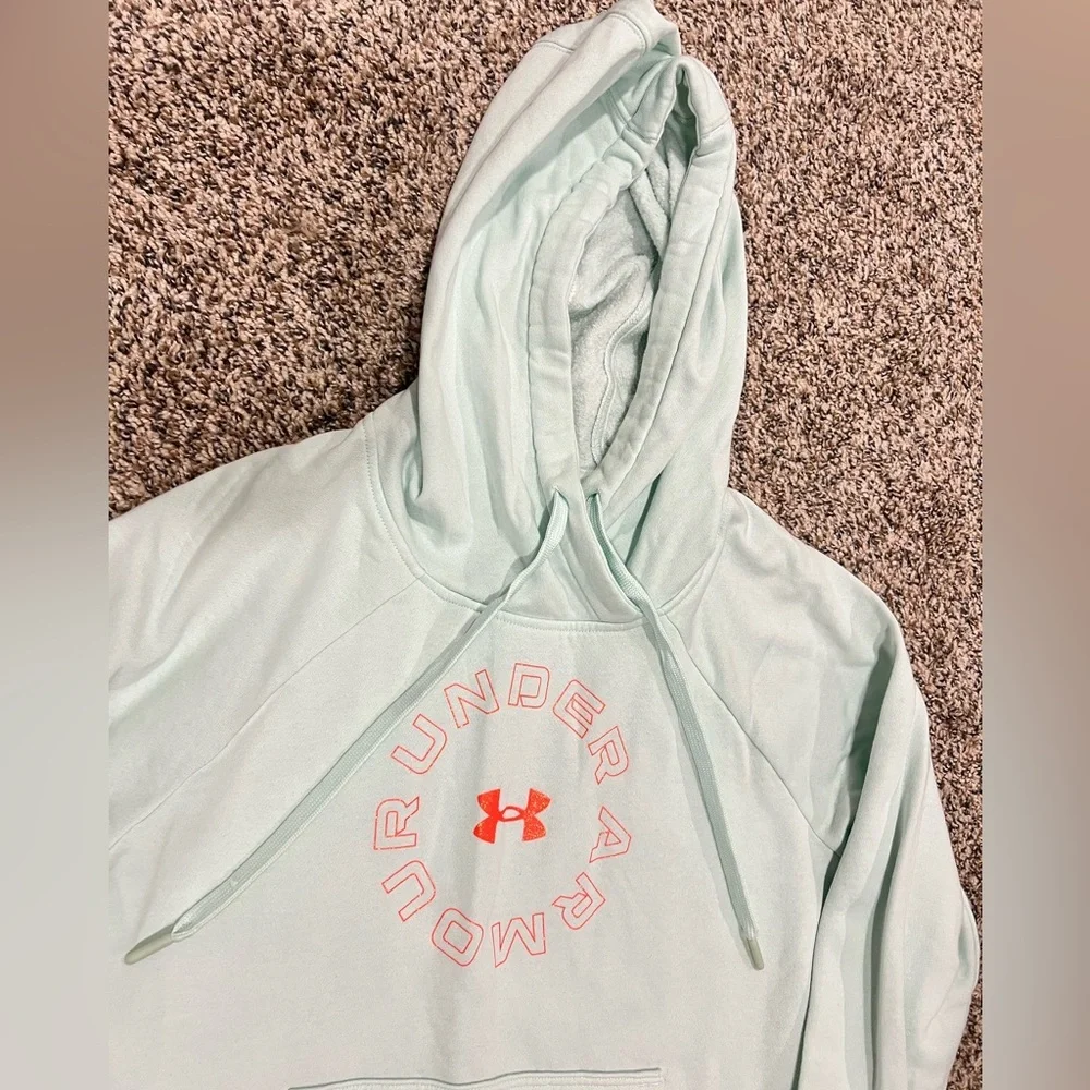 Women's Under Armour Hoodie Mint Green Size M casual wear great used condition - Picture 2 of 3